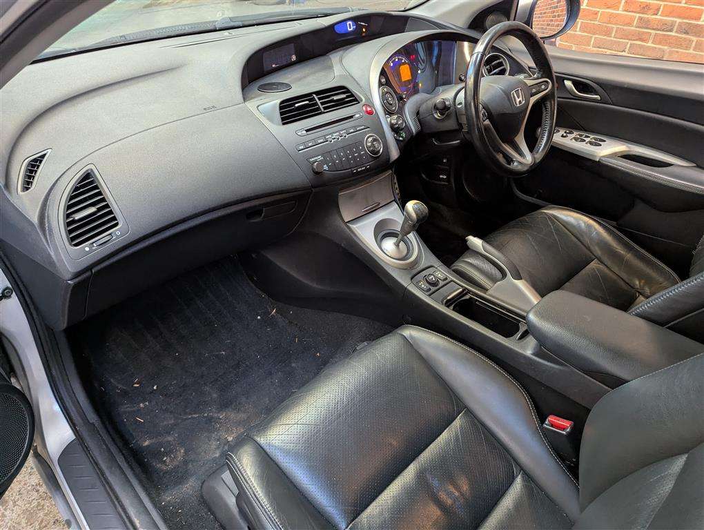 <p>2007 HONDA CIVIC SE **SOLD</p>