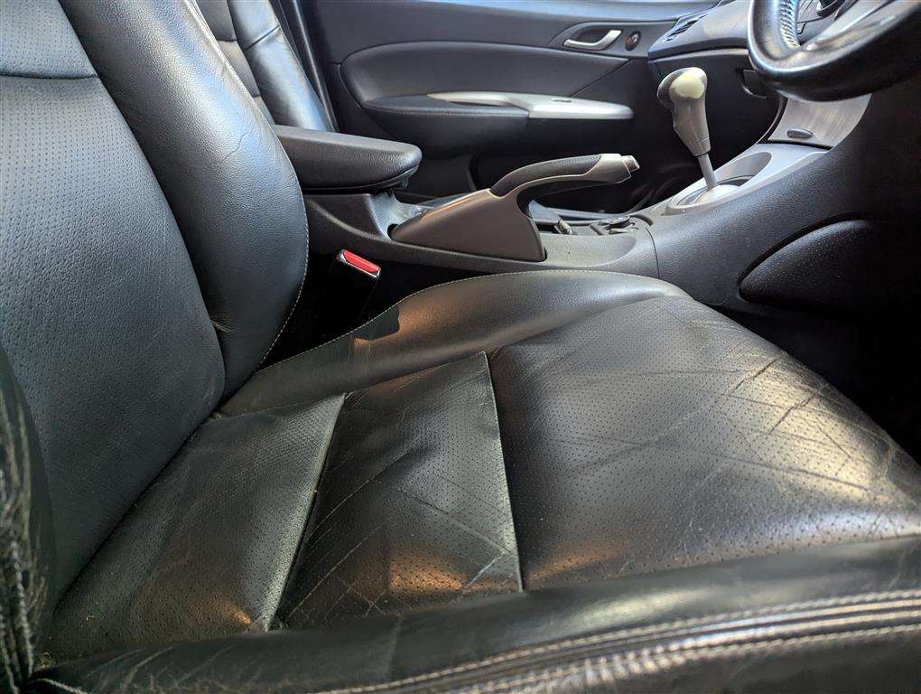 <p>2007 HONDA CIVIC SE **SOLD</p>