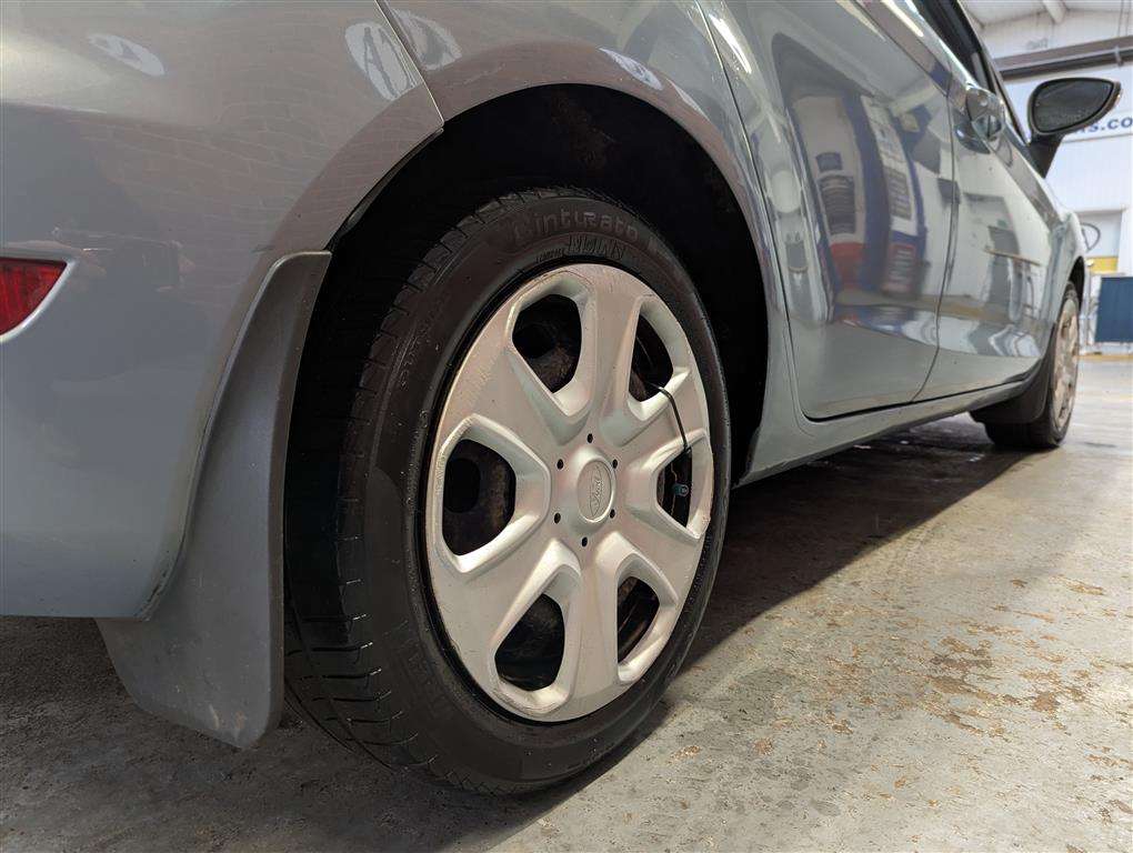 <p>2008 FORD FIESTA **SOLD</p>