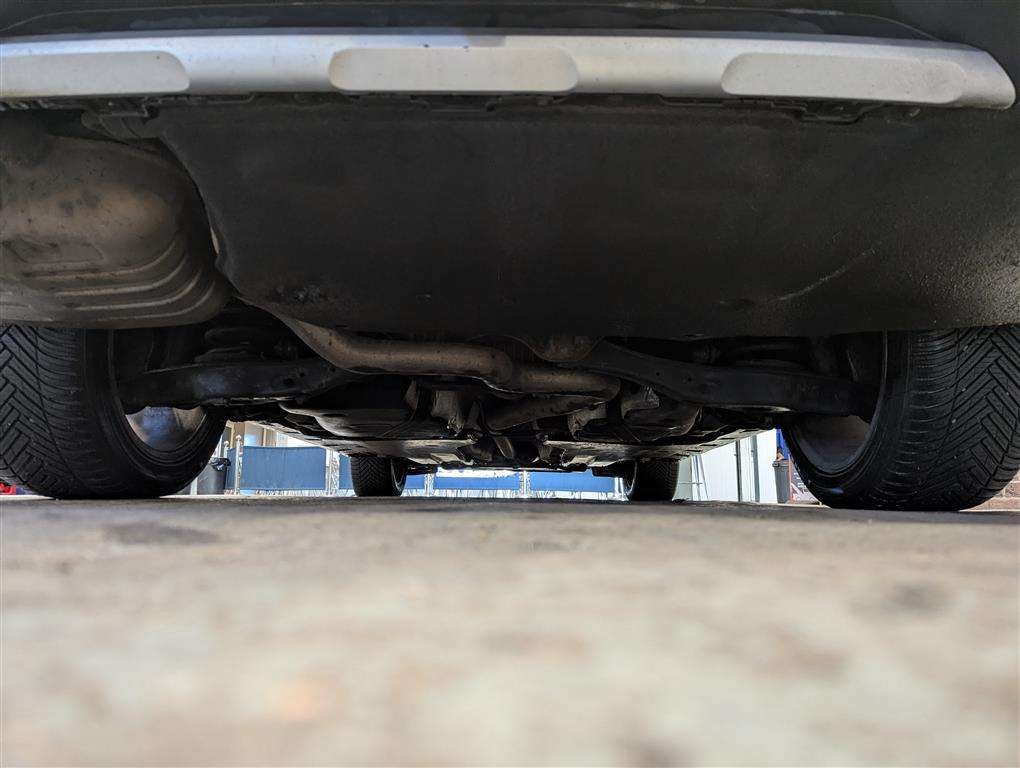 <p>2016 VOLKSWAGEN PASSAT A-TRACK TDI BMT 4M</p>