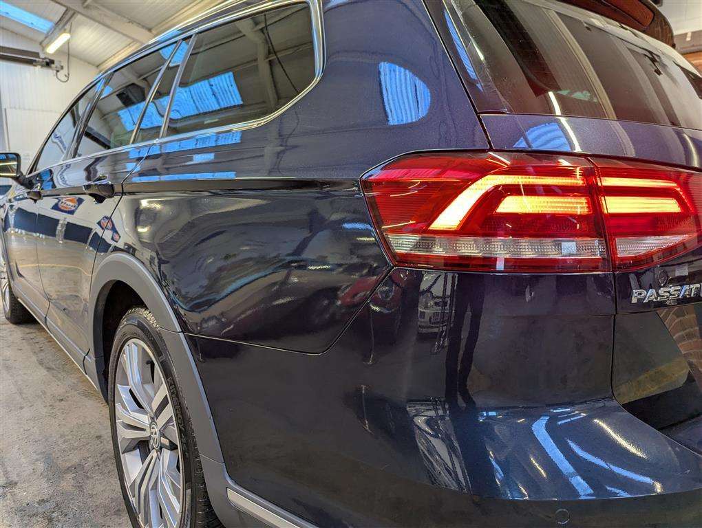 <p>2016 VOLKSWAGEN PASSAT A-TRACK TDI BMT 4M</p>