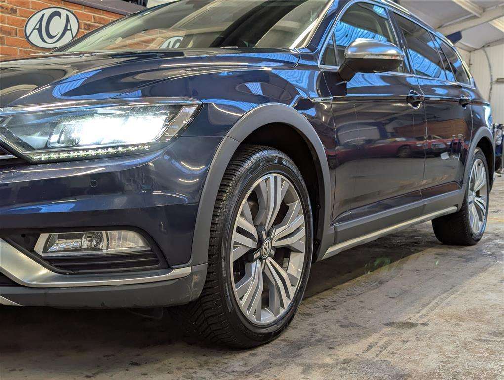 <p>2016 VOLKSWAGEN PASSAT A-TRACK TDI BMT 4M</p>