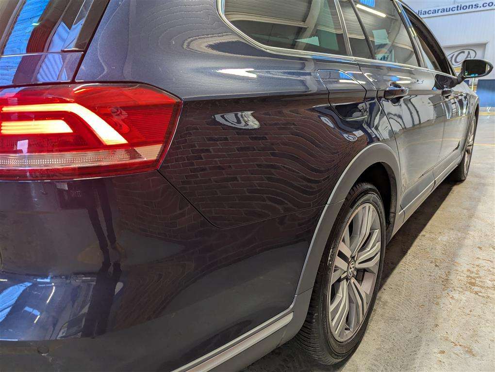 <p>2016 VOLKSWAGEN PASSAT A-TRACK TDI BMT 4M</p>