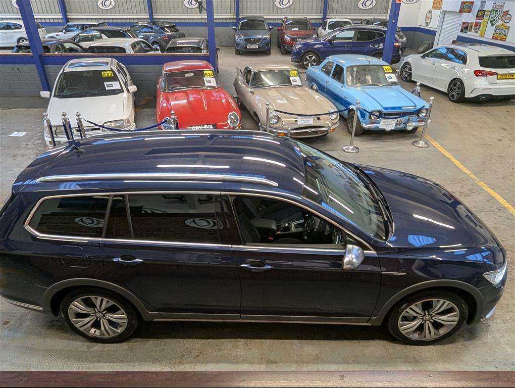<p>2016 VOLKSWAGEN PASSAT A-TRACK TDI BMT 4M</p>