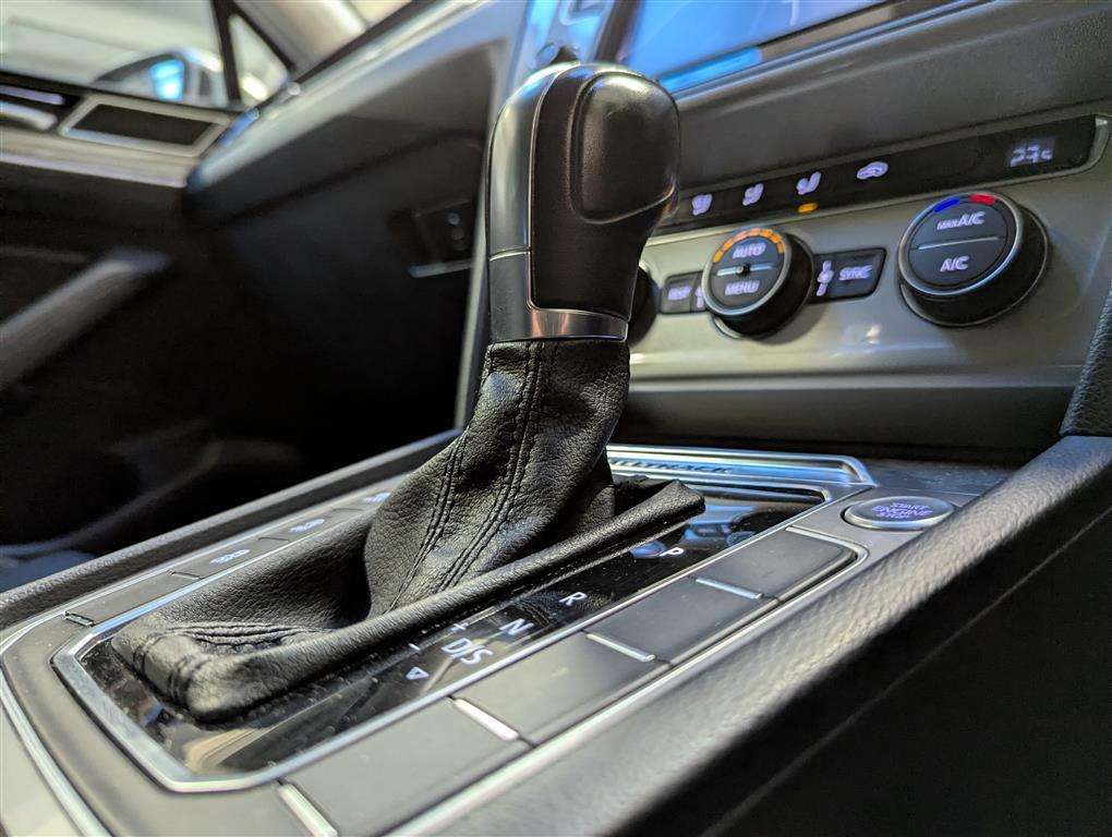 <p>2016 VOLKSWAGEN PASSAT A-TRACK TDI BMT 4M</p>