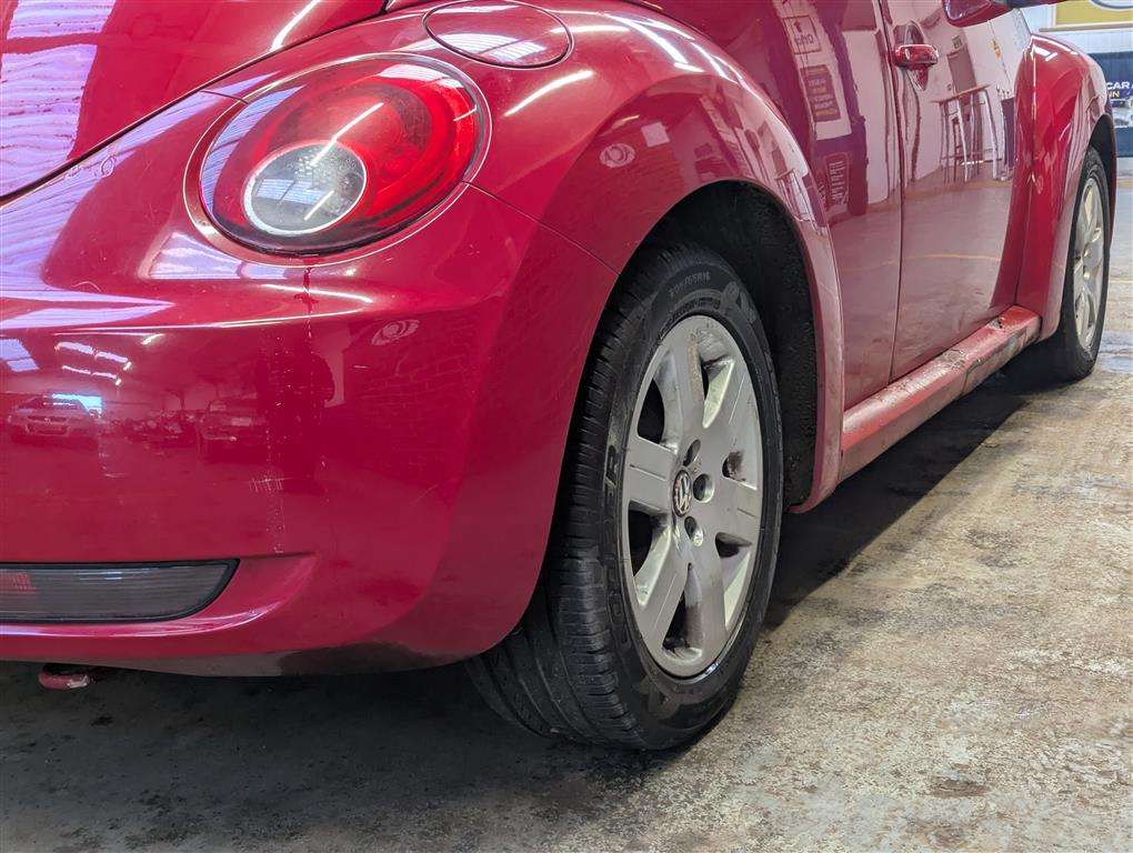 <p>2006 VOLKSWAGEN BEETLE LUNA 102PS</p>
