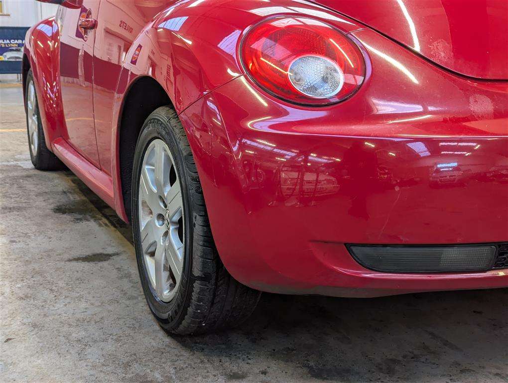 <p>2006 VOLKSWAGEN BEETLE LUNA 102PS</p>