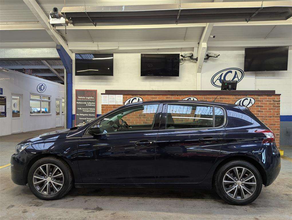 <p>2015 PEUGEOT 308 SPORTIUM E-THP S/S</p>