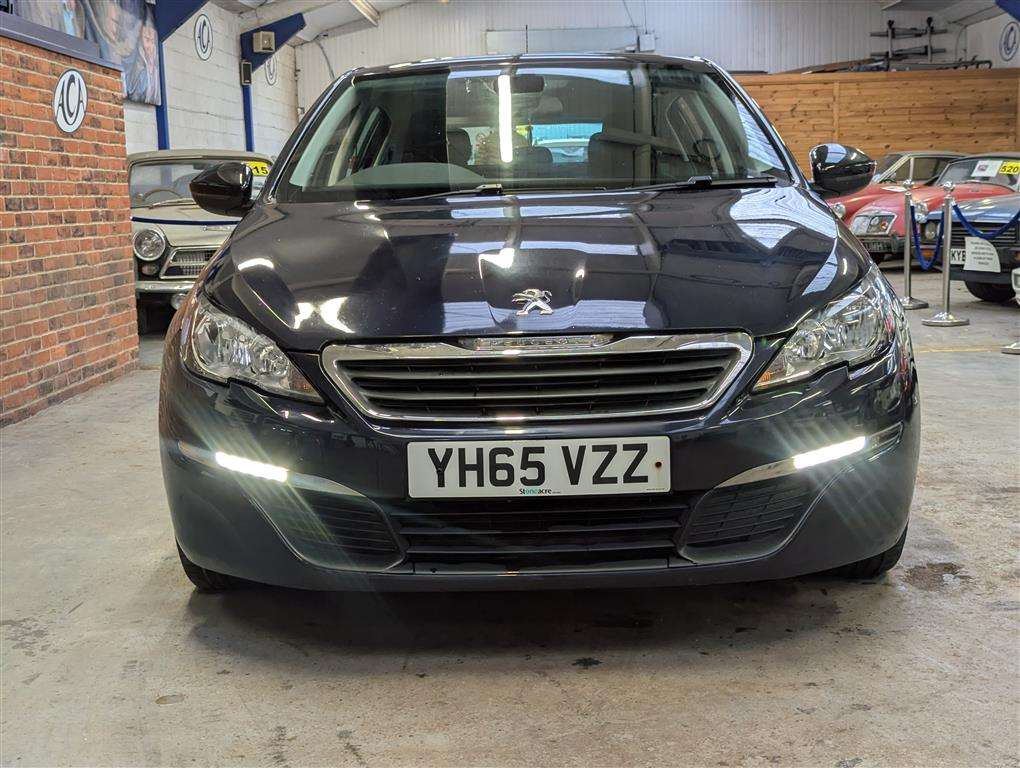 <p>2015 PEUGEOT 308 SPORTIUM E-THP S/S</p>