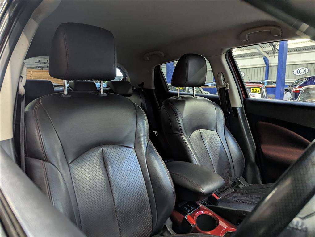 <p>2014 NISSAN JUKE TEKNA DCI</p>