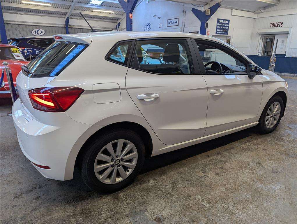 <p>2017 SEAT IBIZA SE TSI</p>