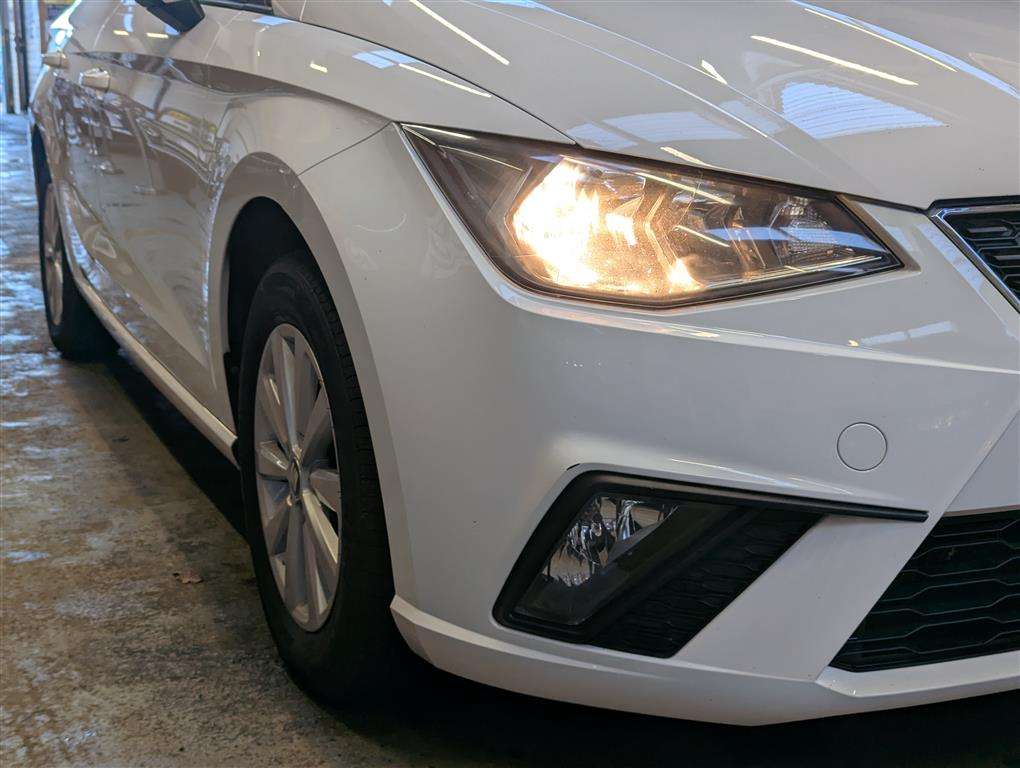 <p>2017 SEAT IBIZA SE TSI</p>