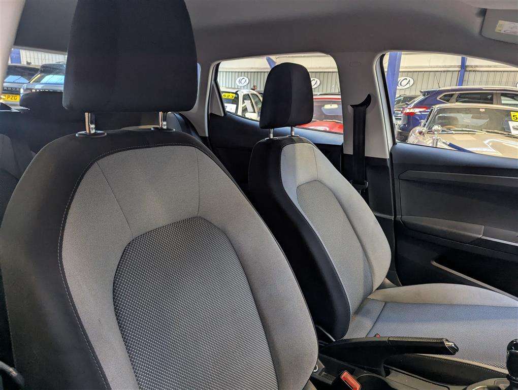 <p>2017 SEAT IBIZA SE TSI</p>
