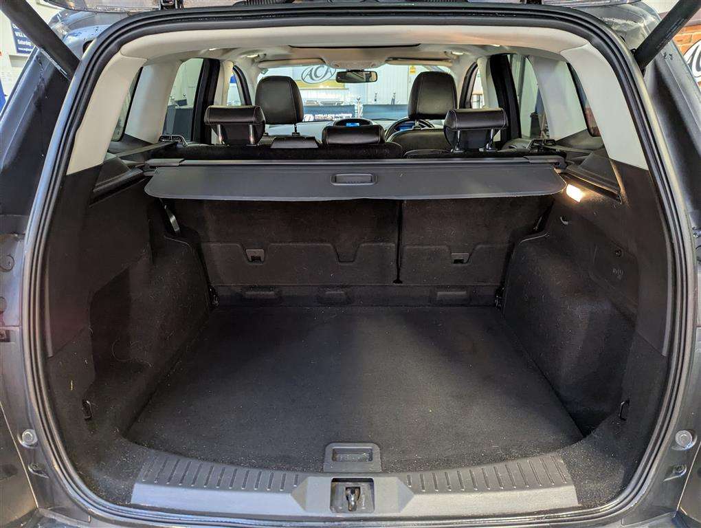 <p>2015 FORD KUGA TITANIUM X TDCI</p>