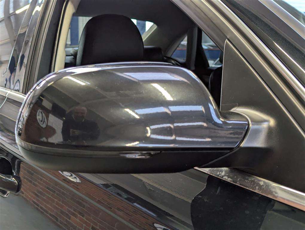 <p>2012 AUDI A4 TECHNIK TDI</p>