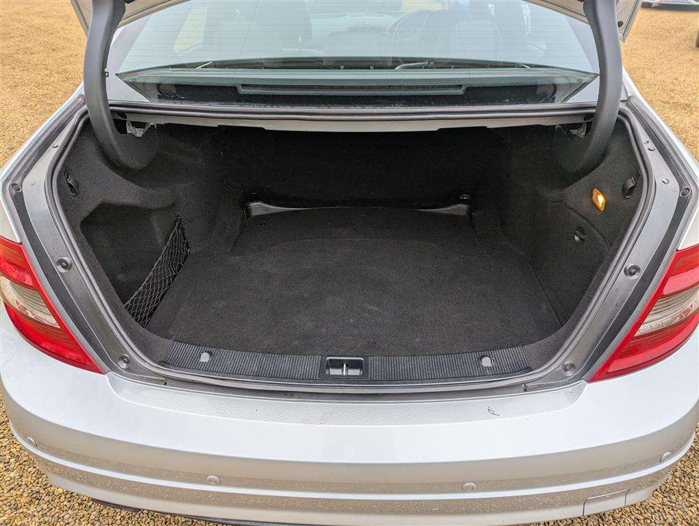<p>2009 MERCEDES C220 SPORT CDI AUTO</p>