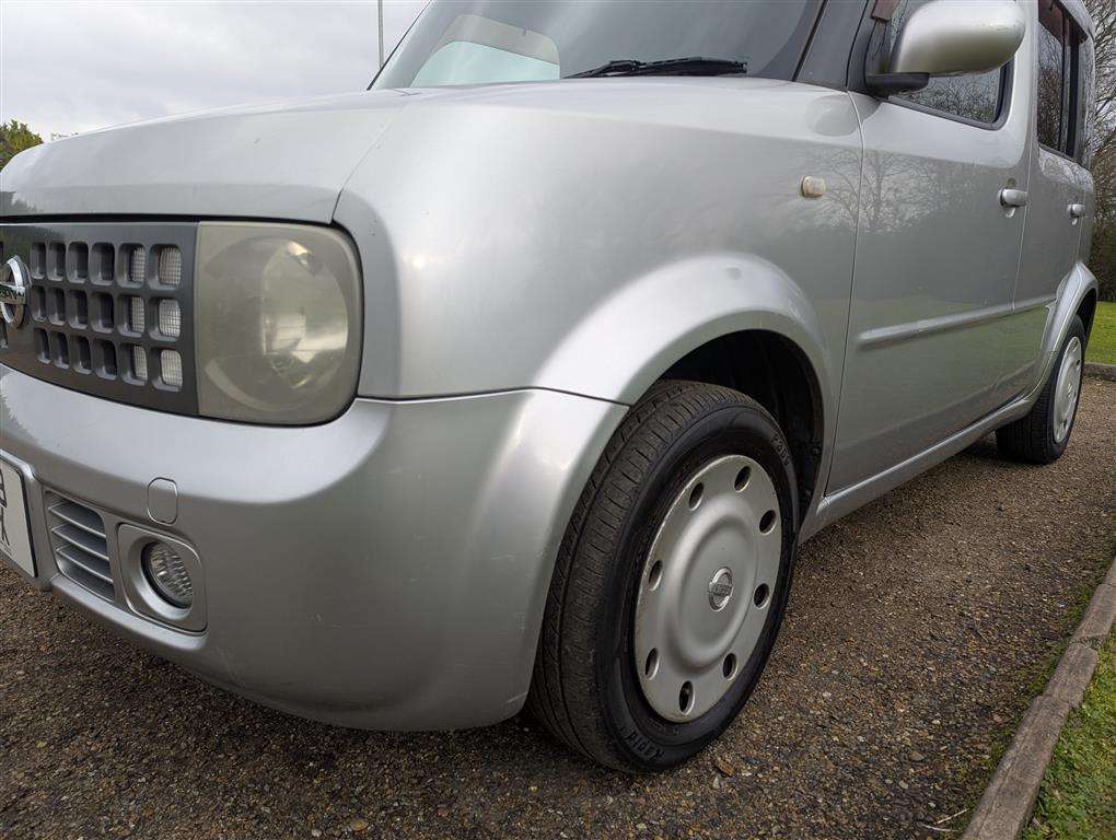 <p>2004 NISSAN CUBE</p>