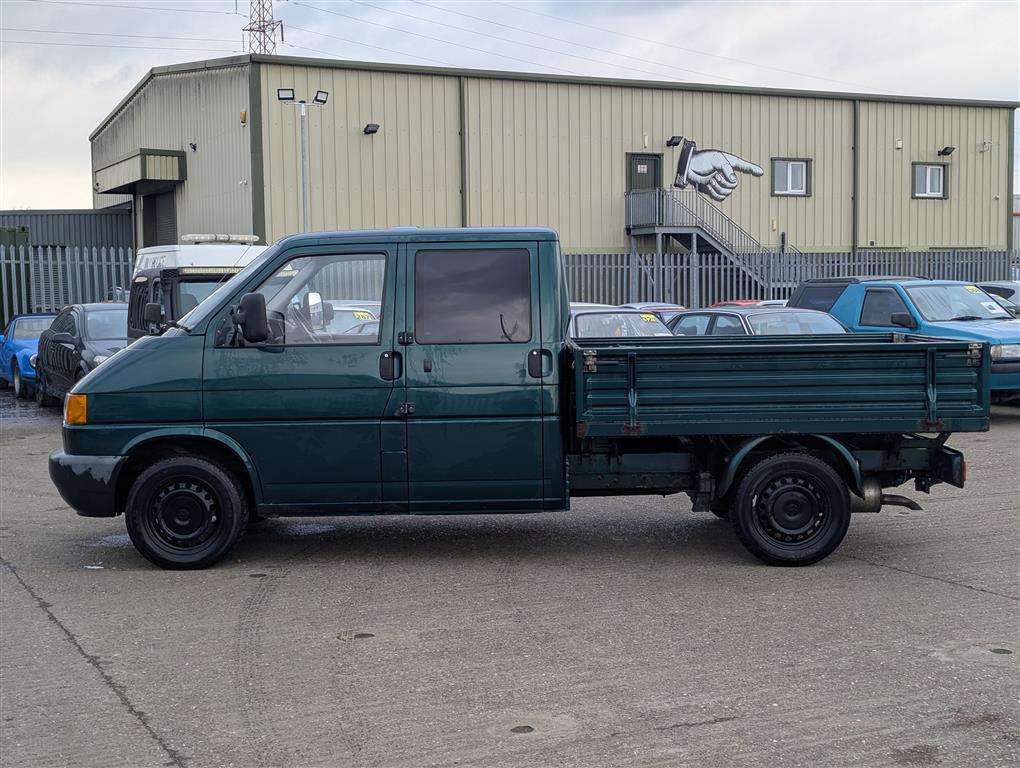 <p>1999 VOLKSWAGEN TRANSPORTER TDI LWB</p>
