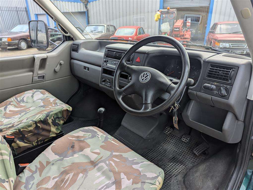 <p>1999 VOLKSWAGEN TRANSPORTER TDI LWB</p>