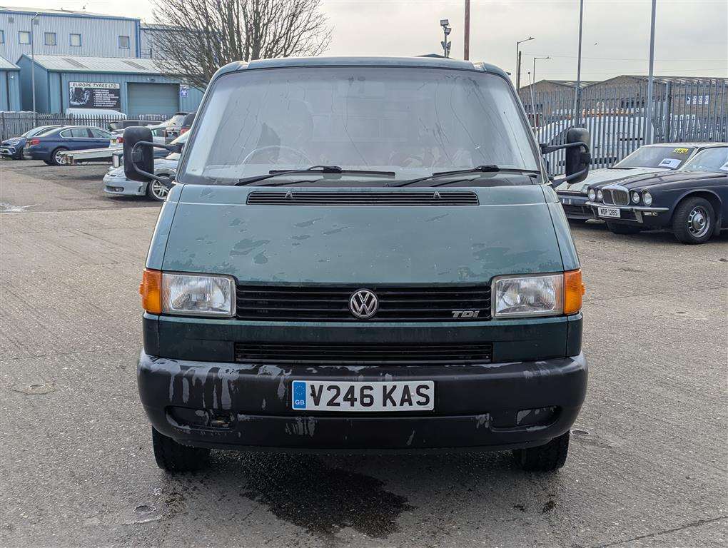 <p>1999 VOLKSWAGEN TRANSPORTER TDI LWB</p>