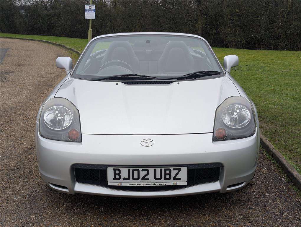 <p>2002 TOYOTA MR2 ROADSTER VVTI</p>