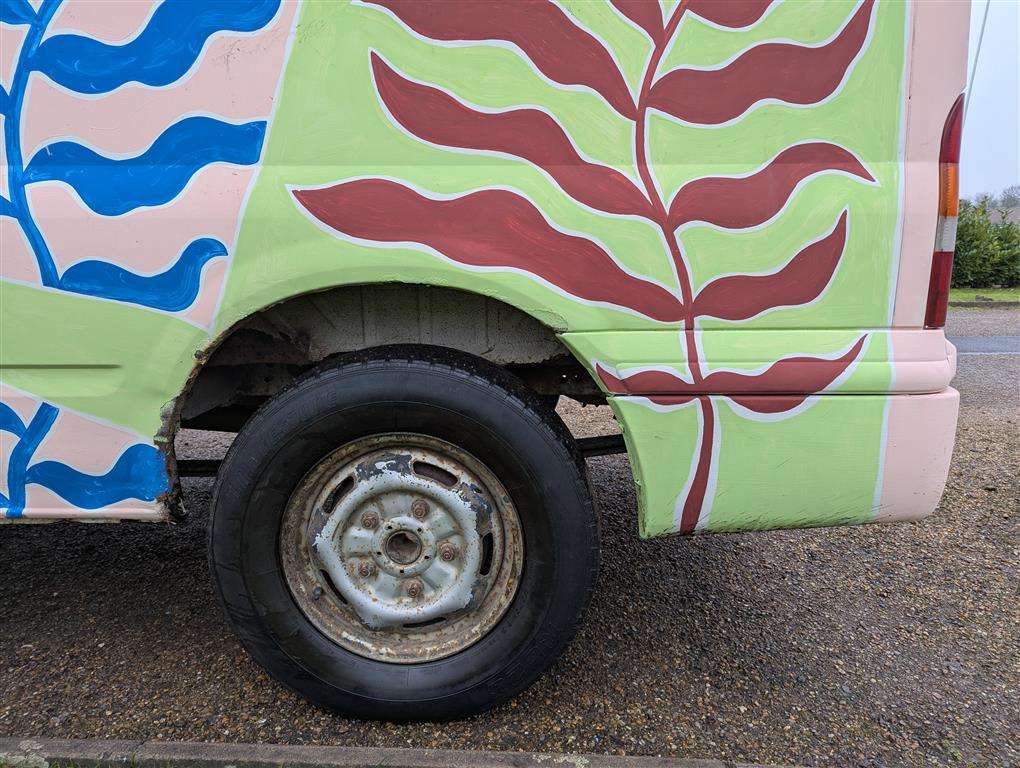 <p>2003 FORD TRANSIT</p>