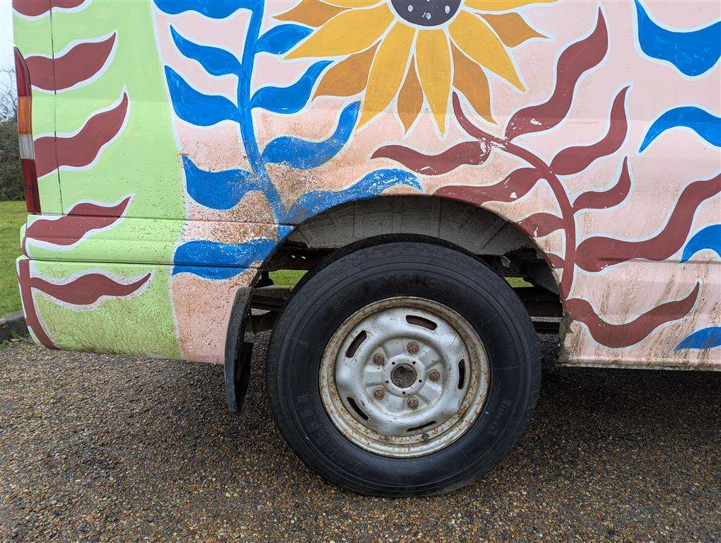 <p>2003 FORD TRANSIT</p>