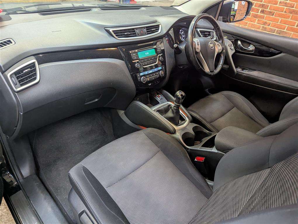 <p>2017 NISSAN QASHQAI ACENTA SMART VIS</p>