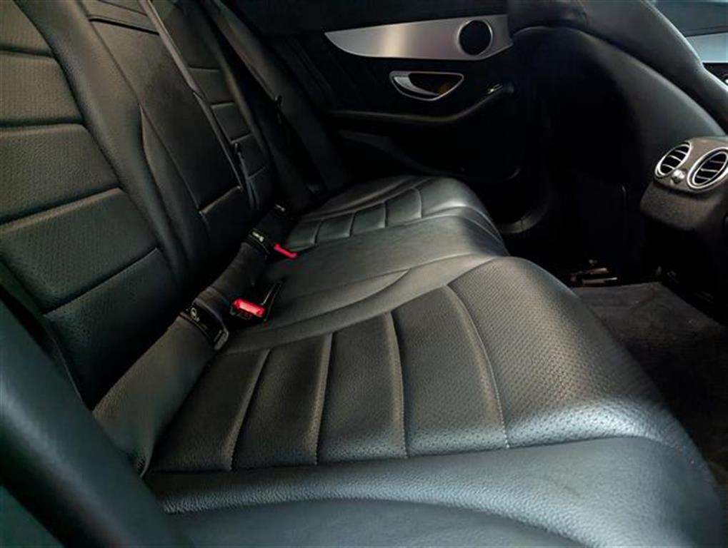 <p>2014 MERCEDES-BENZ C220 AMG LINE BLUETEC AUT</p>
