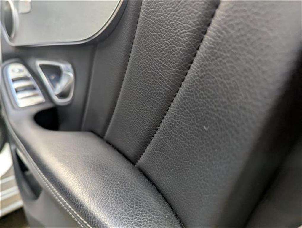 <p>2014 MERCEDES-BENZ C220 AMG LINE BLUETEC AUT</p>