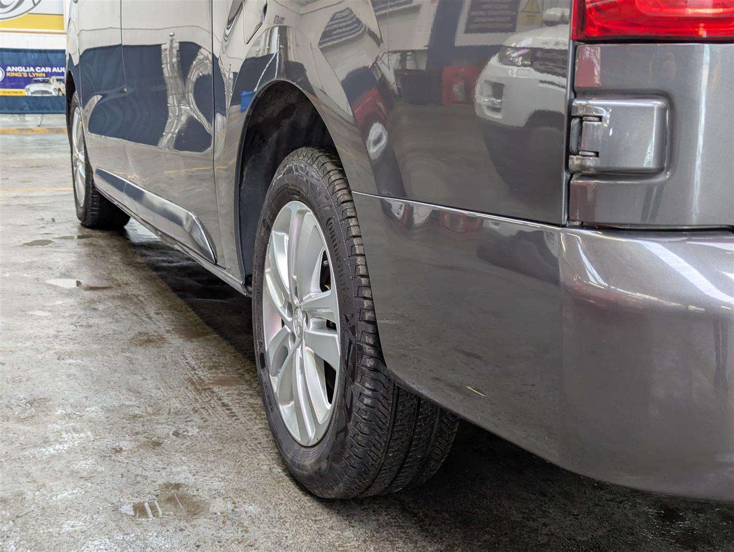 <p>2021 PEUGEOT EXPERT PROFESSIONAL L2 BL</p>