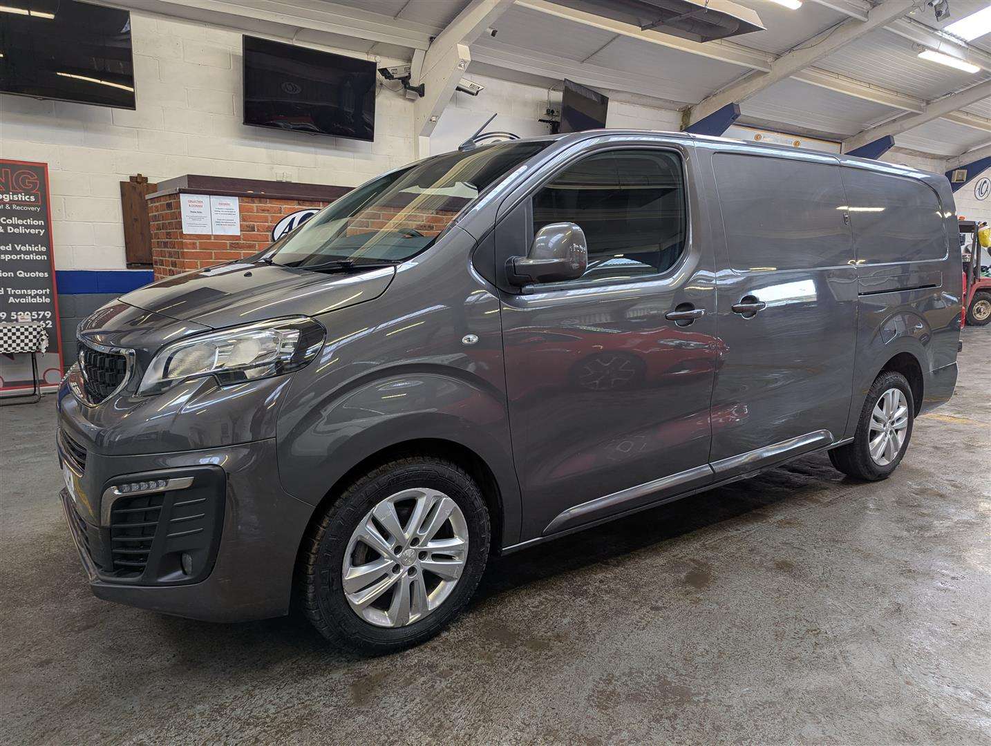 <p>2021 PEUGEOT EXPERT PROFESSIONAL L2 BL</p>