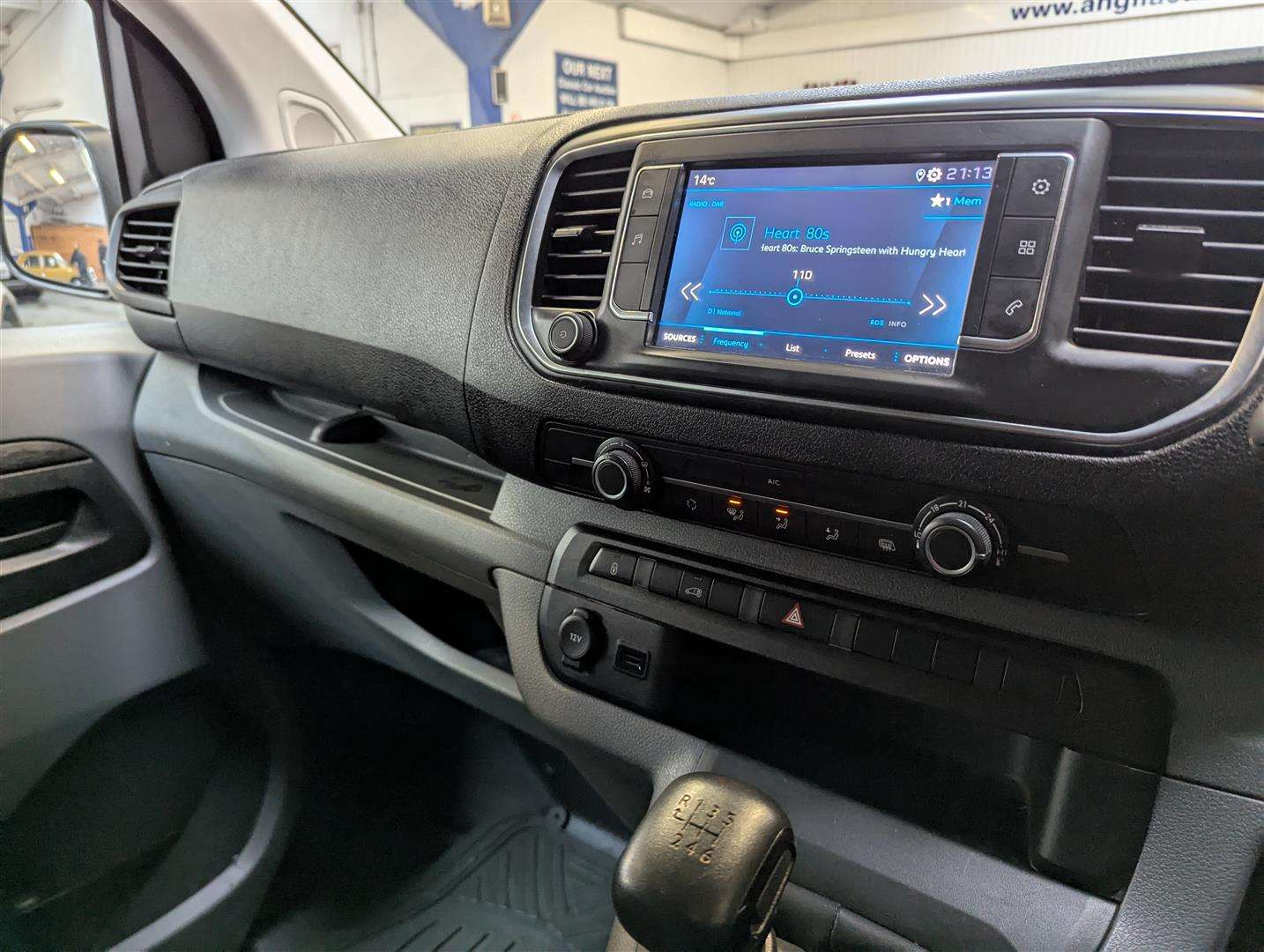 <p>2021 PEUGEOT EXPERT PROFESSIONAL L2 BL</p>