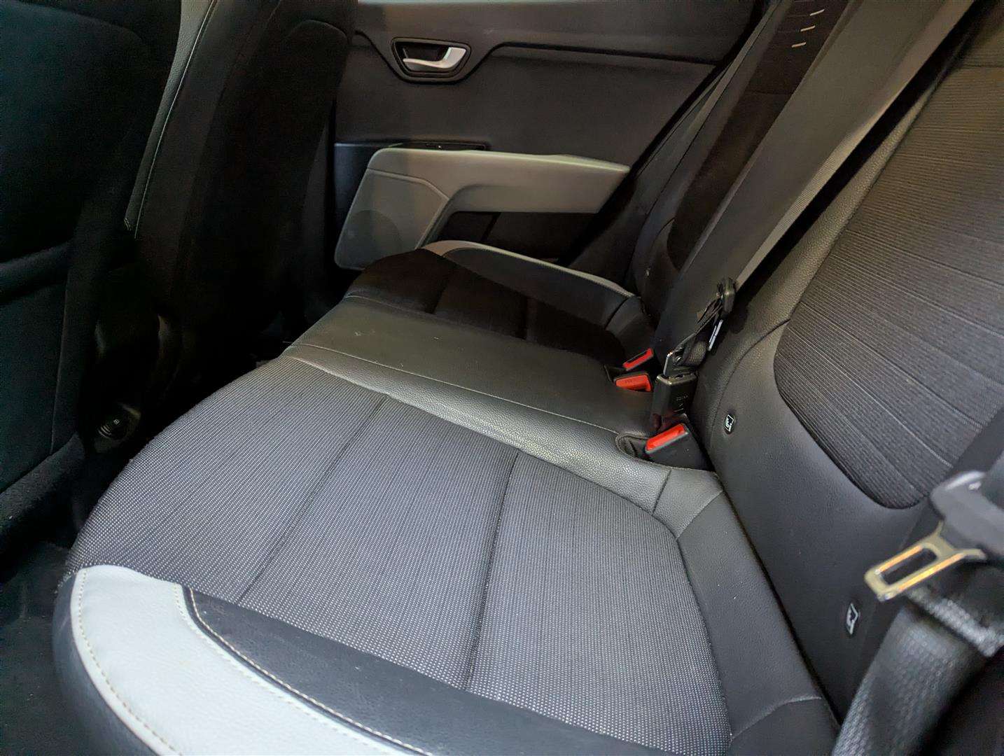 <p>2019 KIA STONIC 3 ISG</p>