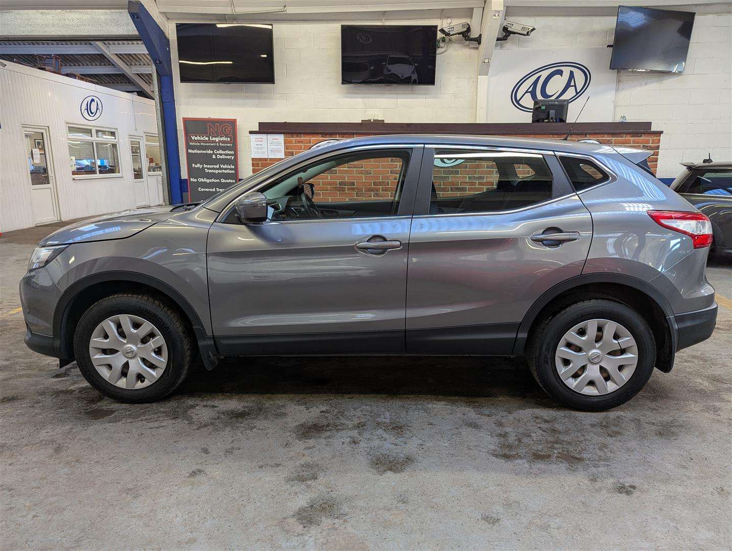 <p>2015 NISSAN QASHQAI **SOLD</p>