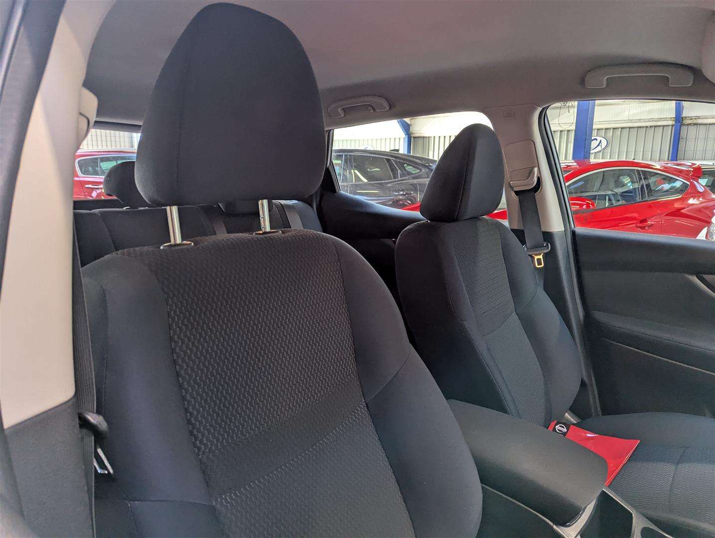 <p>2015 NISSAN QASHQAI **SOLD</p>