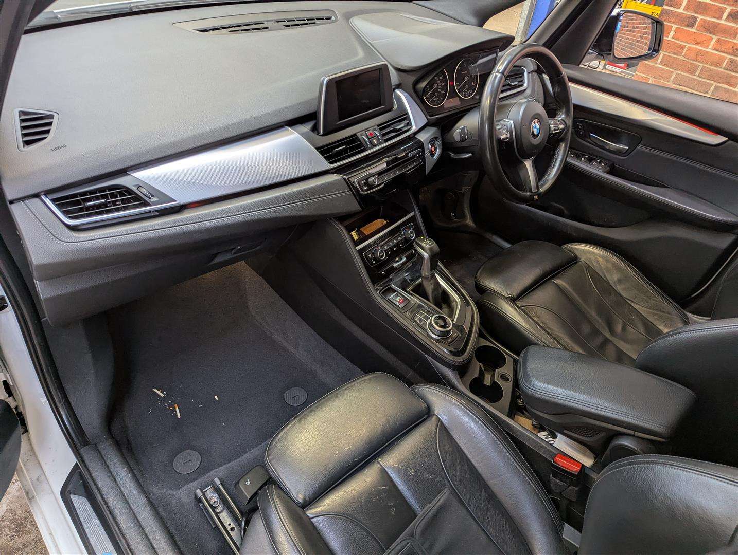 <p>2016 BMW 220D XDRIVE M SPORT AUTO</p>