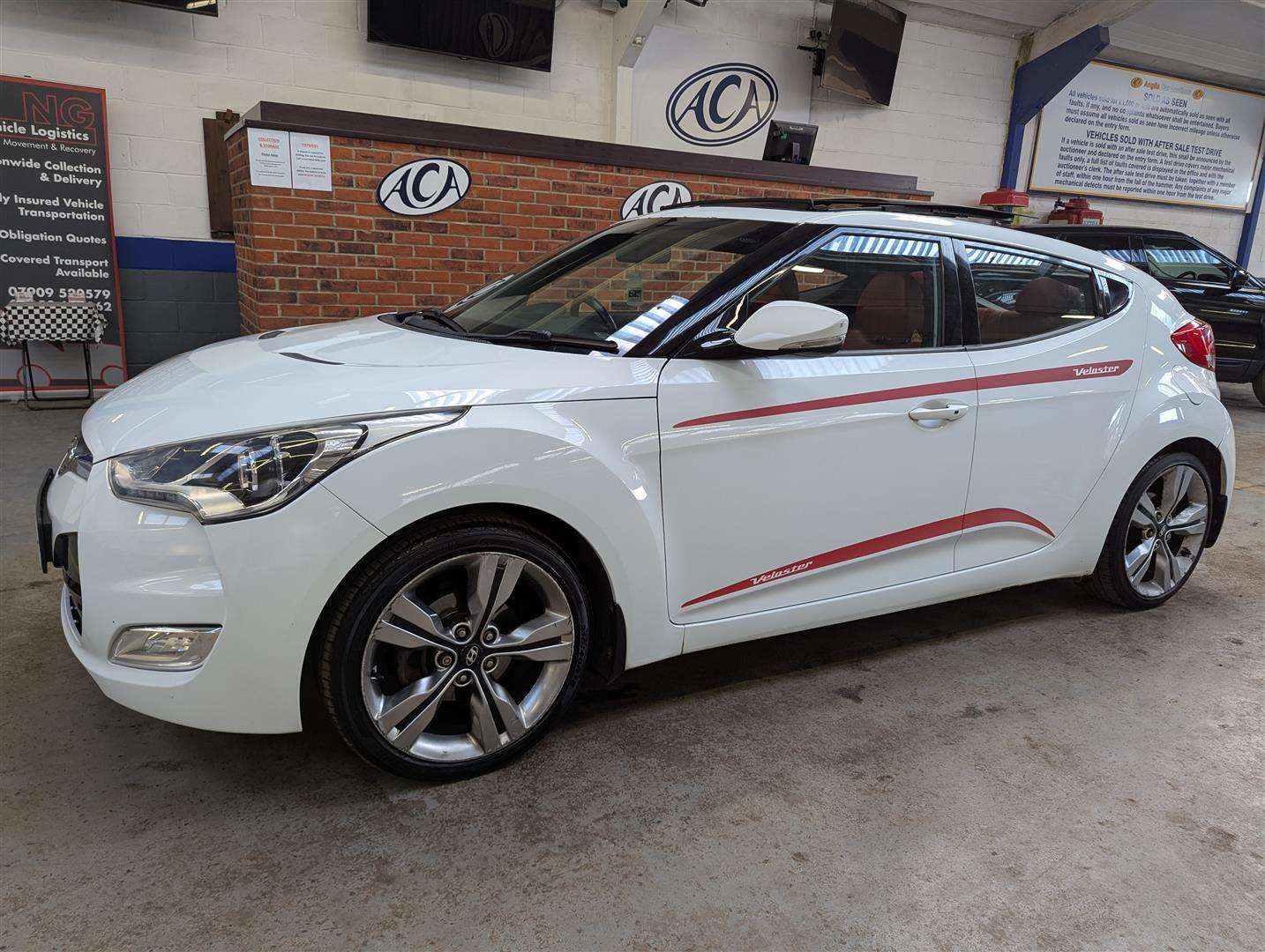 <p>2012 HYUNDAI VELOSTER SPORT GDI</p>