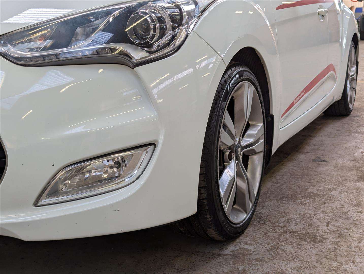 <p>2012 HYUNDAI VELOSTER SPORT GDI</p>
