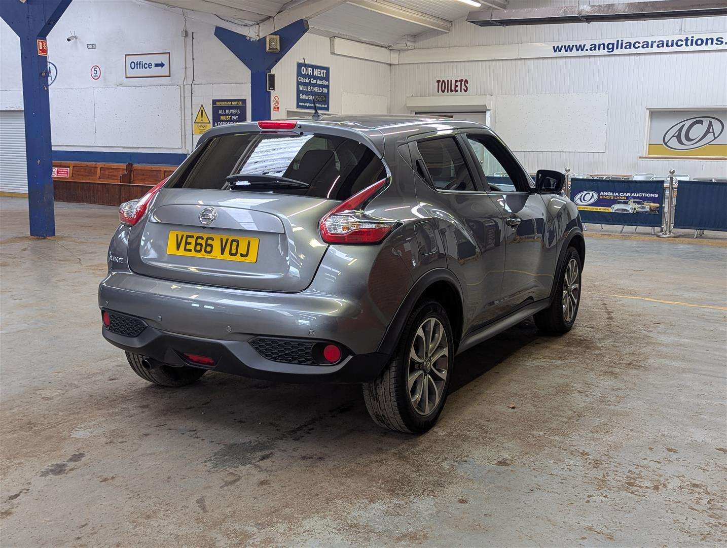 <p>2016 NISSAN JUKE TEKNA DIG-T</p>