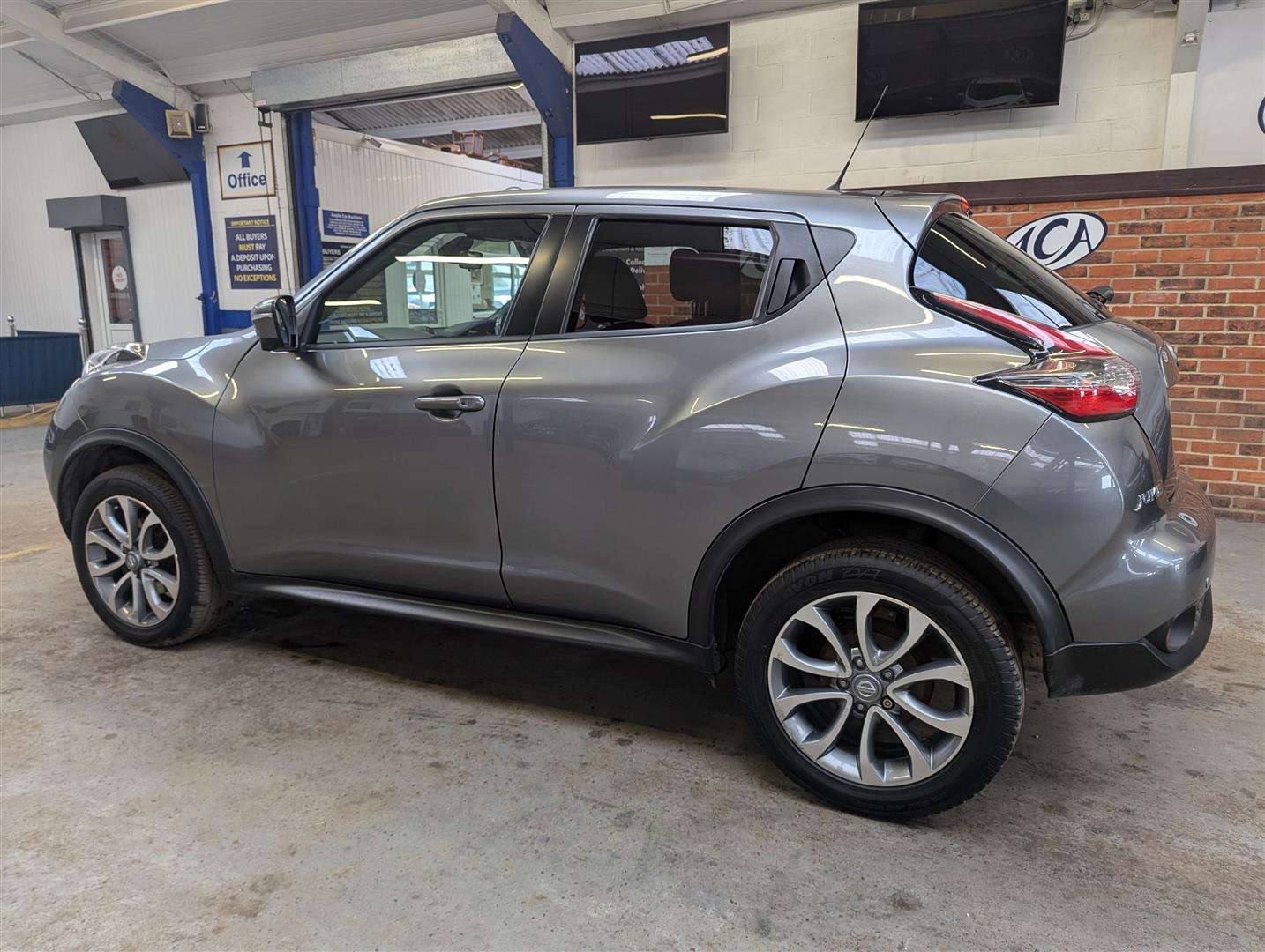 <p>2016 NISSAN JUKE TEKNA DIG-T</p>
