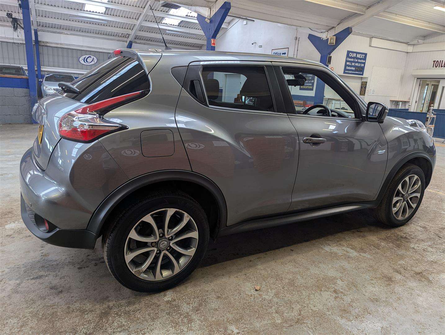 <p>2016 NISSAN JUKE TEKNA DIG-T</p>
