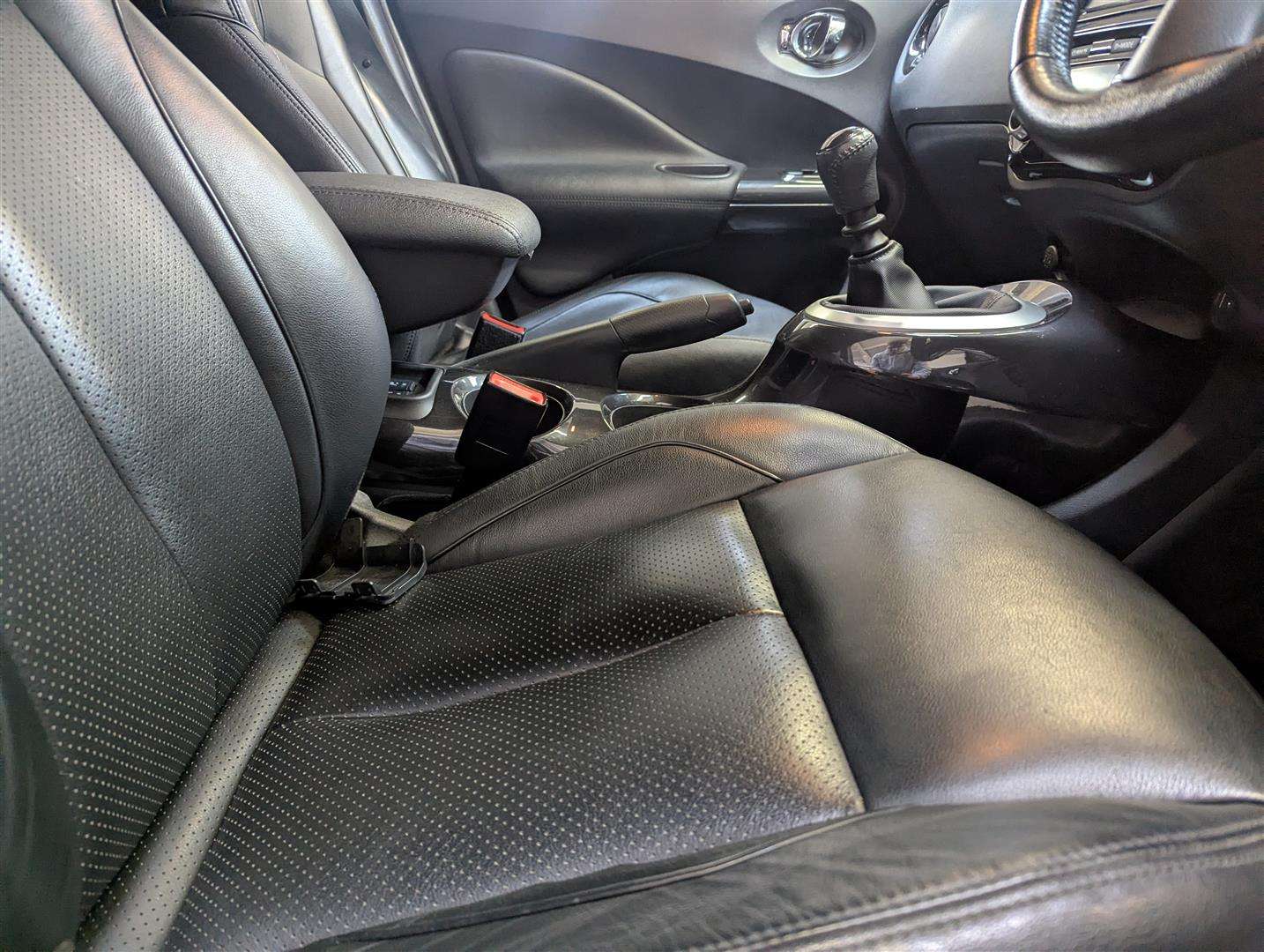 <p>2016 NISSAN JUKE TEKNA DIG-T</p>