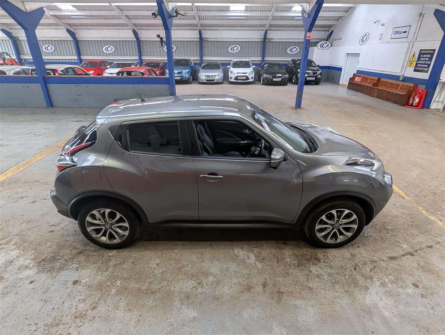 <p>2016 NISSAN JUKE TEKNA DIG-T</p>