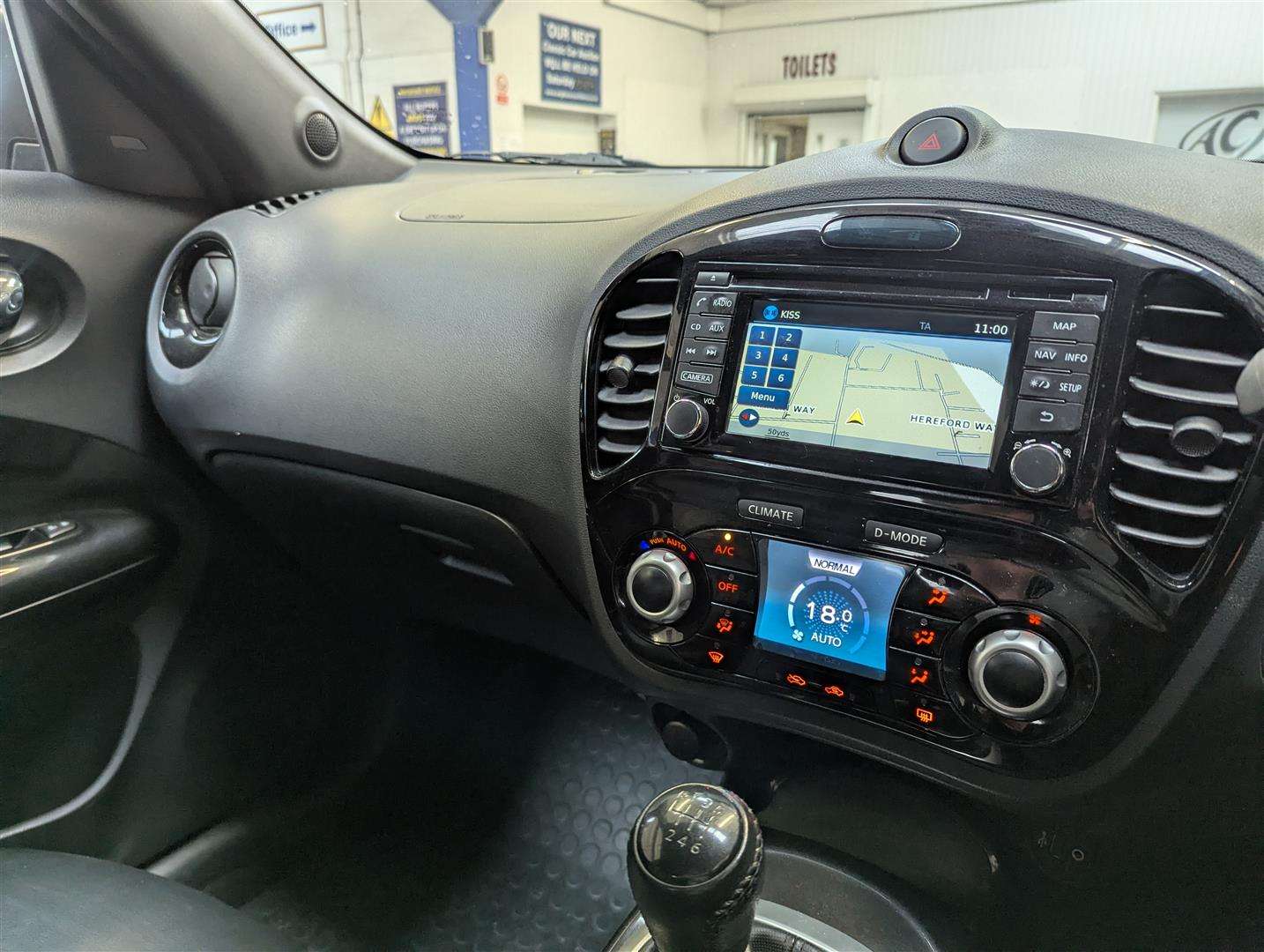 <p>2016 NISSAN JUKE TEKNA DIG-T</p>