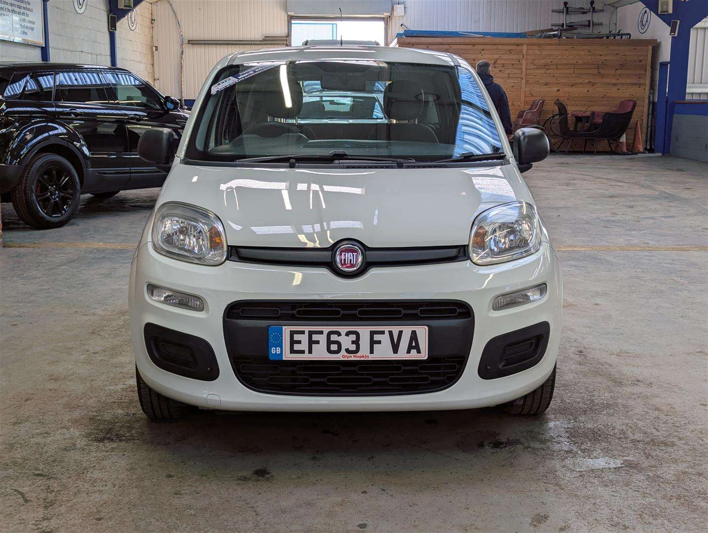 <p>2014 FIAT PANDA POP</p>