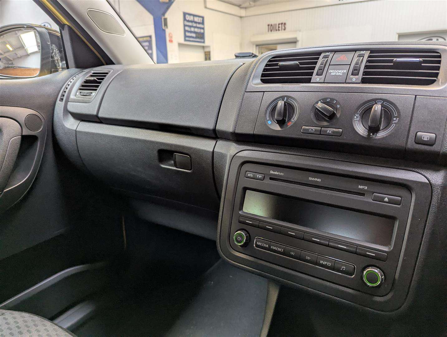 <p>2011 SKODA FABIA SE 12V</p>
