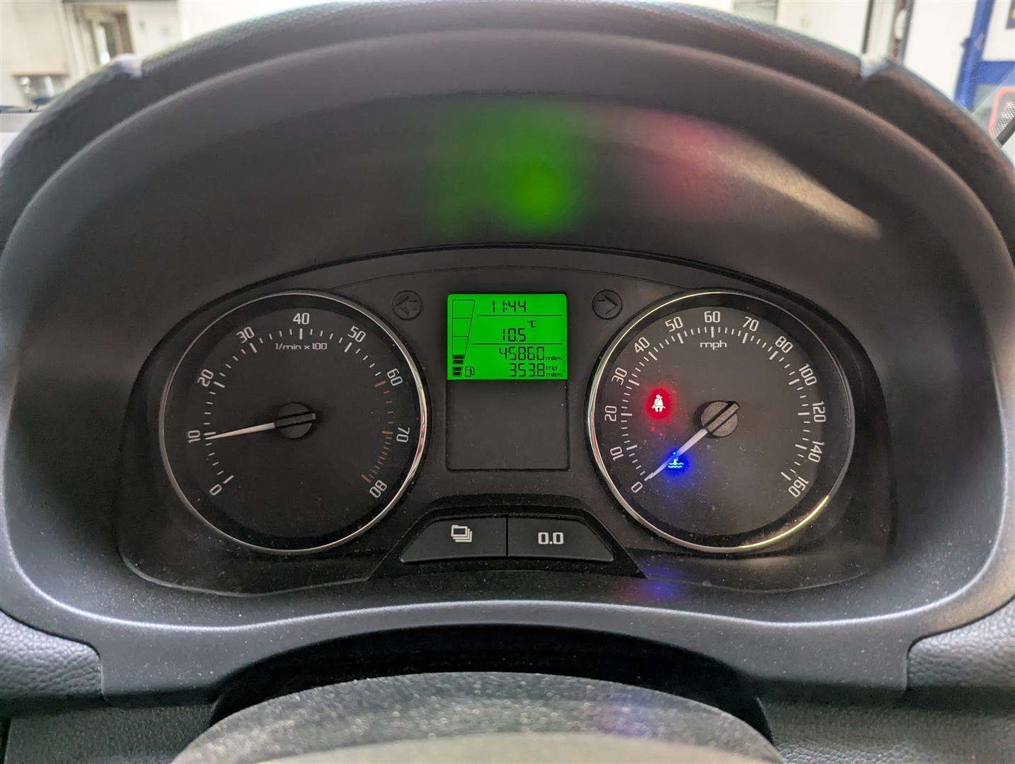 <p>2011 SKODA FABIA SE 12V</p>