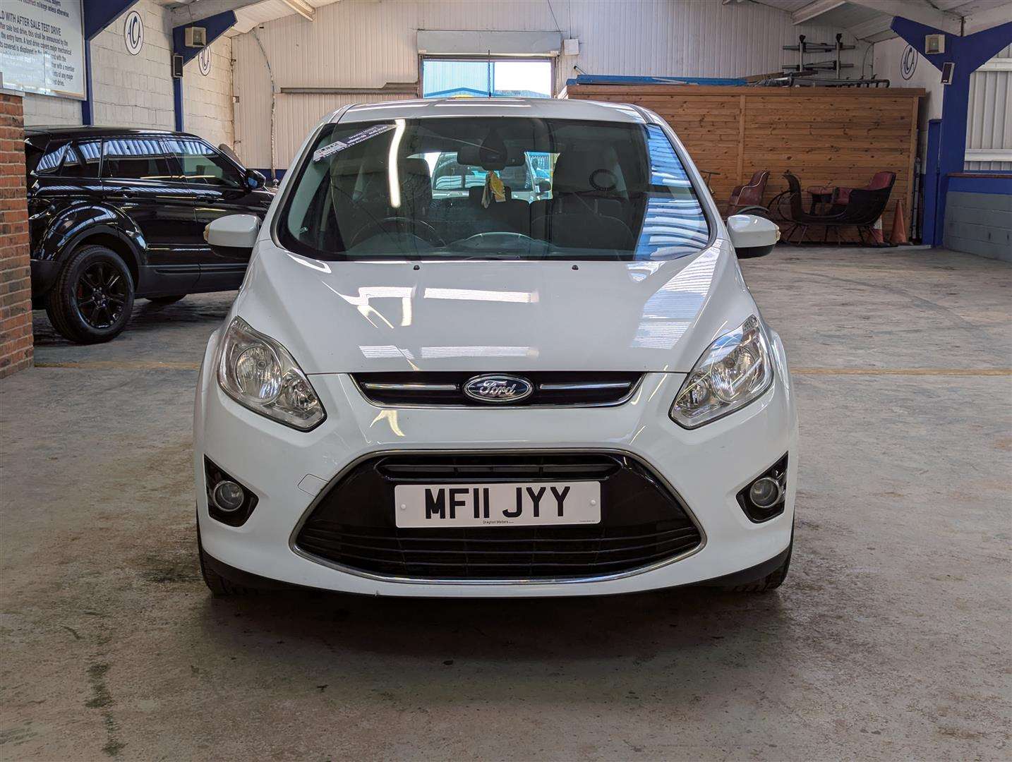 <p>2011 FORD C-MAX TITANIUM</p>