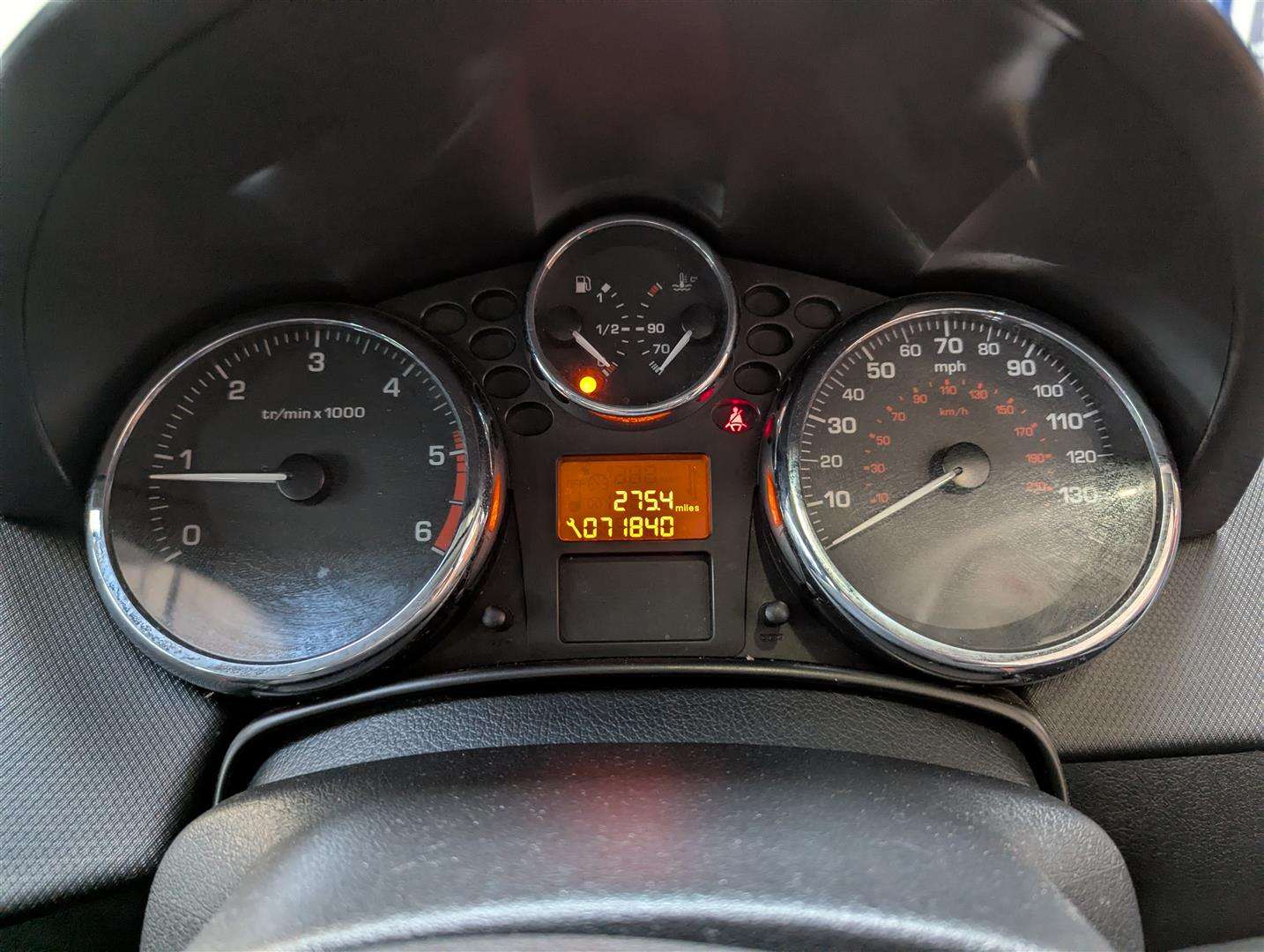 <p>2009 PEUGEOT 207 VERVE HDI 70</p>
